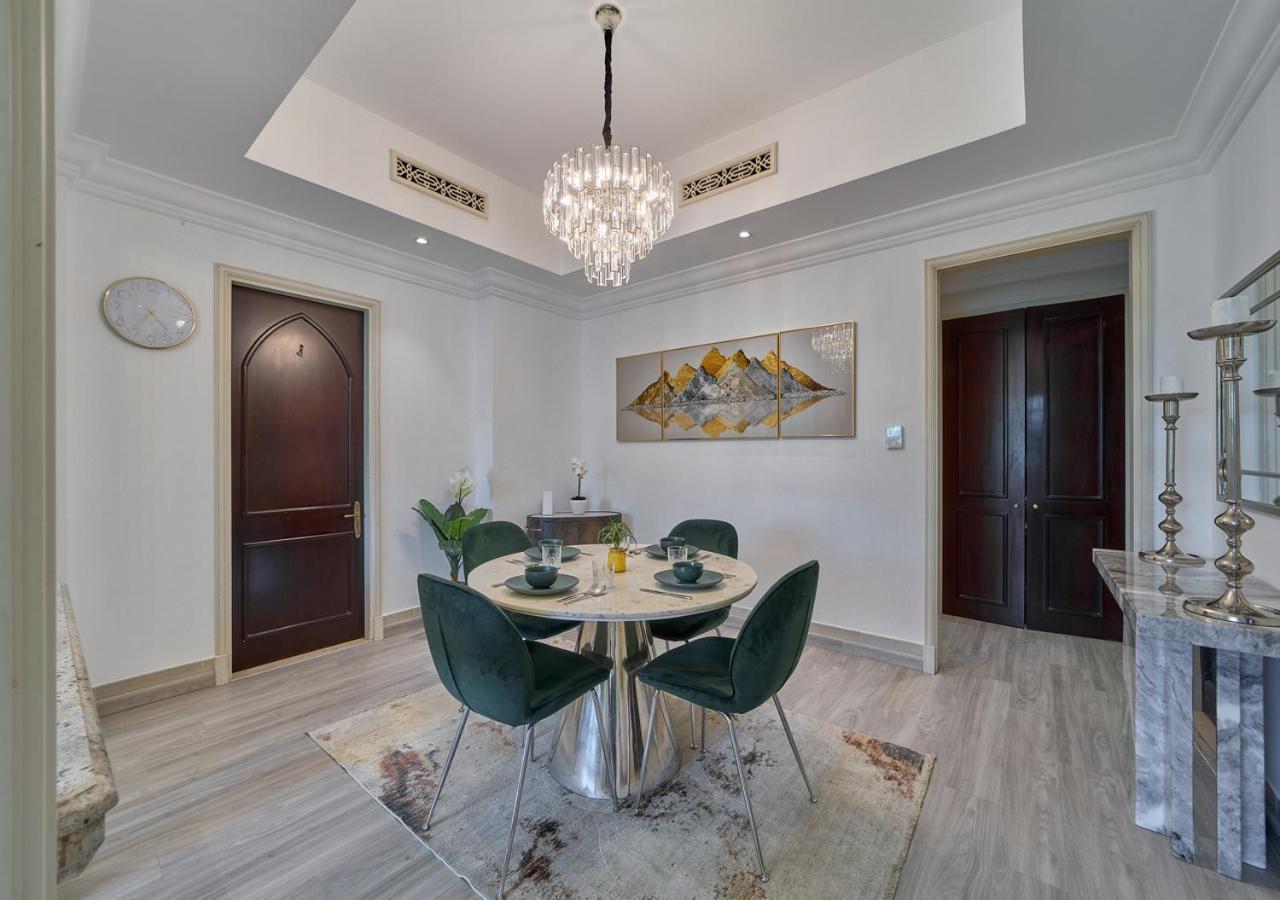 Burj Khalifa Partial View Peak Living Luxury 2Br Souk Al-Bahar Beside Dubai Mall-Golden Homes Exterior foto